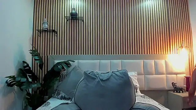 KattyBonnie online show from December 2, 7:31 pm