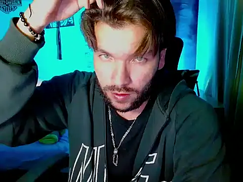 Snapshot of cortelioni_massimo_ chatting on October 28, 2:48 am cortelioni massimo online show from October 28, 2:48 am