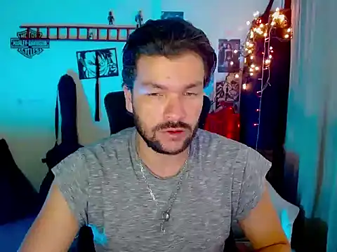 Snapshot of cortelioni_massimo_ chatting on November 20, 8:41 pm cortelioni massimo online show from November 20, 8:41 pm