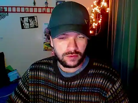 Snapshot of cortelioni_massimo_ chatting on December 5, 1:36 am cortelioni massimo online show from December 5, 1:36 am