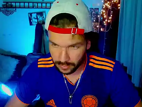 cortelioni massimo  online show from January 14, 10:58 pm