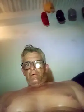 Snapshot of CPTCOCK chatting on October 21, 9:26 pm CPTCOCK online show from October 21, 9:26 pm