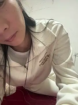 Snapshot of crhong666 chatting on November 7, 12:32 am crhong666 online show from November 7, 12:32 am