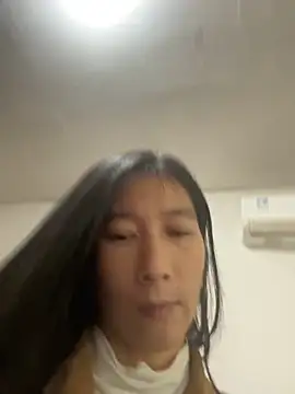 Snapshot of crhong666 chatting on November 14, 11:57 pm crhong666 online show from November 14, 11:57 pm