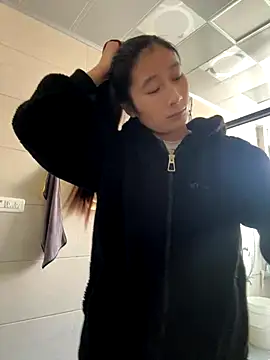 Snapshot of crhong666 chatting on November 28, 12:46 am crhong666 online show from November 28, 12:46 am