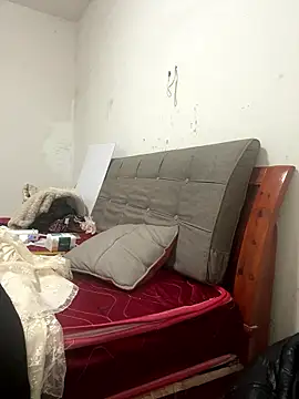 Snapshot of crhong666 chatting on January 13, 12:27 am crhong666 online show from January 13, 12:27 am