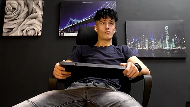 SirReed online show from December 20, 10:00 am