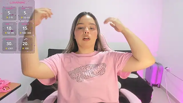 Alana Banana  online show from November 26, 11:17 pm