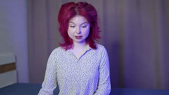 Snapshot of Stella_Vanila chatting on November 11, 12:10 am Stella Vanila online show from November 11, 12:10 am