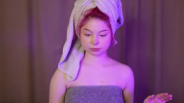 Snapshot of Stella_Vanila chatting on November 13, 1:26 am Stella Vanila online show from November 13, 1:26 am