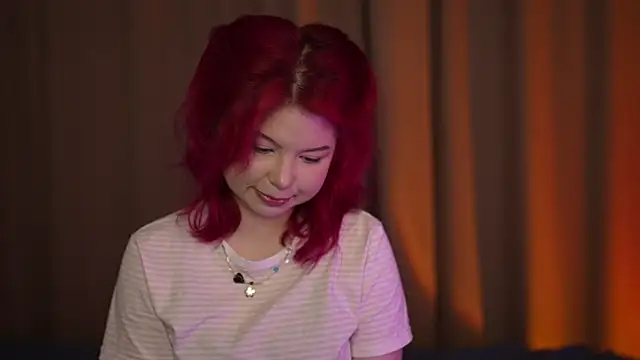 Snapshot of Stella_Vanila chatting on November 14, 12:09 am Stella Vanila online show from November 14, 12:09 am