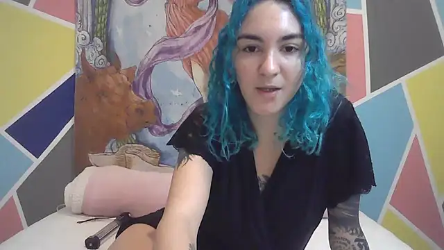 Snapshot of peetitefairy chatting on October 8, 4:43 am peetitefairy online show from October 8, 4:43 am