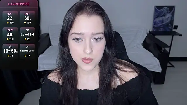 Snapshot of Sunshine_J chatting on November 12, 7:24 pm Sunshine J online show from November 12, 7:24 pm