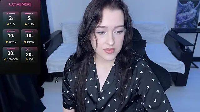 Snapshot of Sunshine_J chatting on November 18, 8:57 pm Sunshine J online show from November 18, 8:57 pm