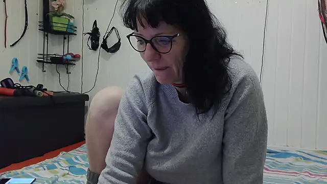 Snapshot of honey47 chatting on November 23, 10:37 am honey47 online show from November 23, 10:37 am