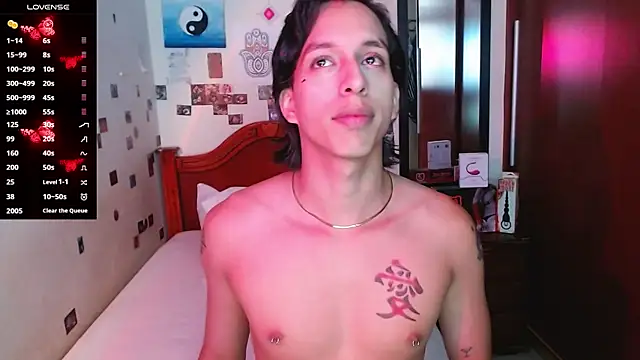 DannyPhantom555 online show from December 3, 6:39 pm