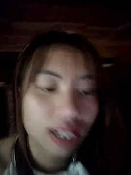 Snapshot of Dung-Thao19 chatting on October 8, 5:27 am Dung-Thao19 online show from October 8, 5:27 am