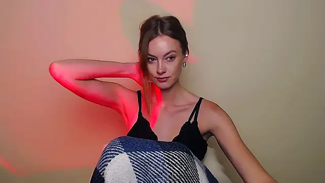Snapshot of RoxySami_ chatting on October 7, 2:47 pm RoxySami online show from October 7, 2:47 pm