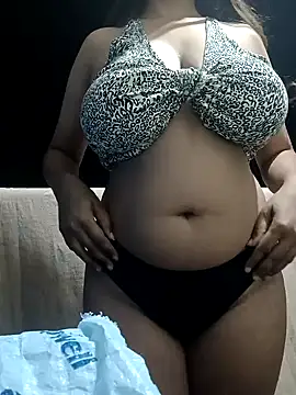 Snapshot of Hott_Muskan chatting on December 15, 6:34 pm Hott Muskan online show from December 15, 6:34 pm