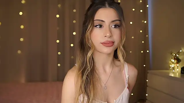 GeorginaHarn online show from January 14, 8:09 am