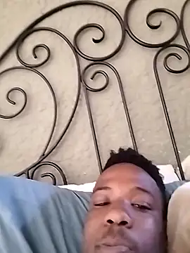 Snapshot of khwezi6969 chatting on October 15, 6:24 am khwezi6969 online show from October 15, 6:24 am