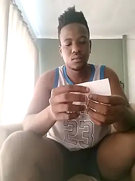 Snapshot of khwezi6969 chatting on October 17, 9:12 am khwezi6969 online show from October 17, 9:12 am