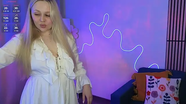 Estella Elwood online show from March 23, 7:40 pm