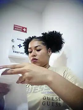 delaylacruz online show from November 12, 12:55 am