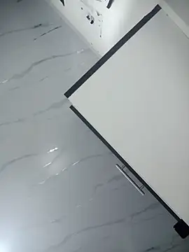 delaylacruz online show from November 22, 1:37 am