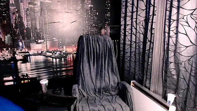 Snapshot of AMOURSWEET2025 chatting on November 15, 6:48 pm AMOURSWEET2025 online show from November 15, 6:48 pm