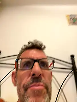 Snapshot of gigolobcn chatting on October 3, 2:25 pm gigolobcn online show from October 3, 2:25 pm