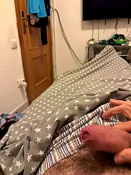 Snapshot of gigolobcn chatting on November 8, 5:18 am gigolobcn online show from November 8, 5:18 am