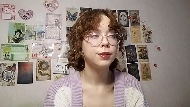 Snapshot of Ieadership chatting on October 1, 1:06 pm Ieadership online show from October 1, 1:06 pm