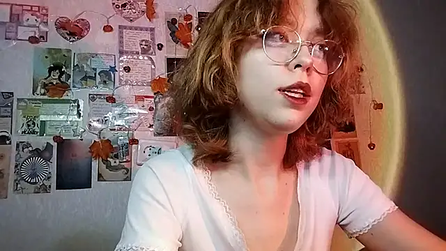 Snapshot of Ieadership chatting on November 17, 1:17 pm Ieadership online show from November 17, 1:17 pm