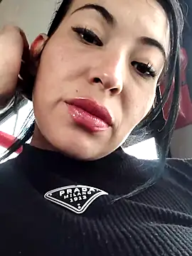 Snapshot of angelicroose2 chatting on November 28, 8:22 pm angelicroose2 online show from November 28, 8:22 pm