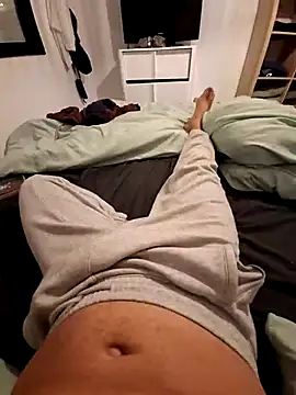 Yoaannn online show from October 30, 3:57 pm