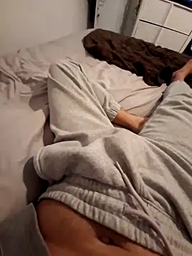 Yoaannn online show from November 25, 5:02 pm