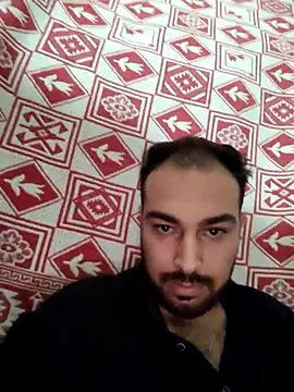 Snapshot of Aliii1657 chatting on December 15, 8:35 pm Aliii1657 online show from December 15, 8:35 pm