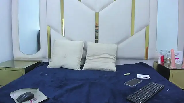 Snapshot of GabrielBrowm chatting on November 9, 9:02 pm GabrielBrowm online show from November 9, 9:02 pm