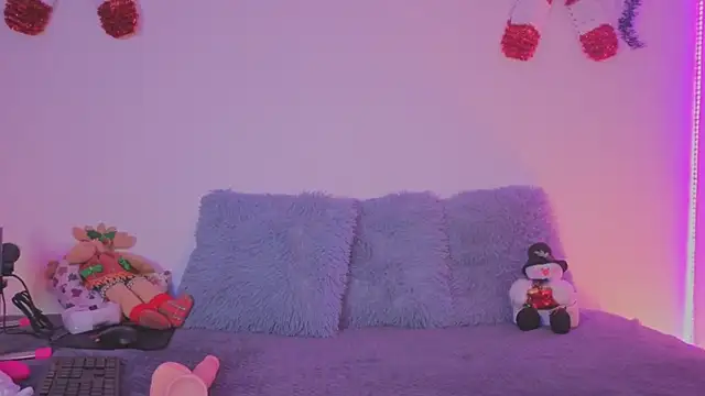 Snapshot of Lolarosesxs chatting on December 4, 10:51 pm Lolarosesxs online show from December 4, 10:51 pm