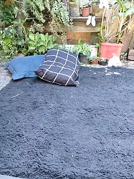 Snapshot of bad_wolf28 chatting on November 11, 12:16 pm bad wolf28 online show from November 11, 12:16 pm