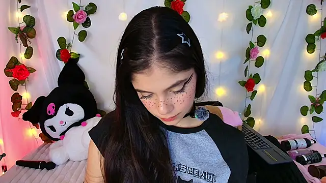 cutee andrea online show from November 19, 2:22 am