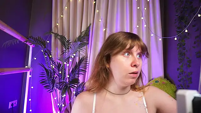 Snapshot of Sense_Of_Rosemary chatting on September 9, 5:51 am Sense Of Rosemary online show from September 9, 5:51 am