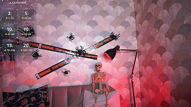 Snapshot of Sense_Of_Rosemary chatting on November 1, 6:15 am Sense Of Rosemary online show from November 1, 6:15 am