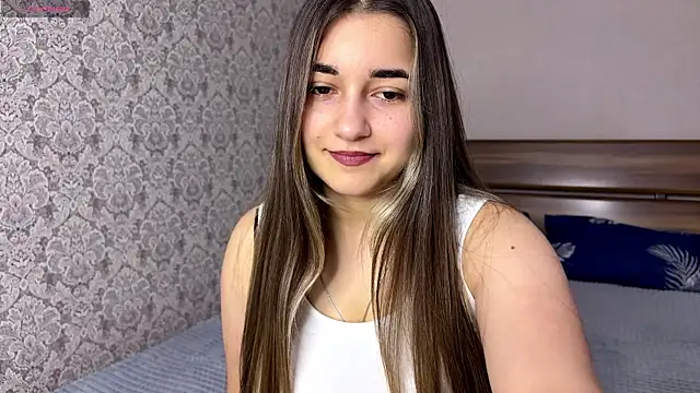 Snapshot of MaydaFarran chatting on October 10, 6:18 pm MaydaFarran online show from October 10, 6:18 pm