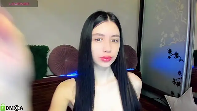 SelinLi online show from March 12, 8:31 am