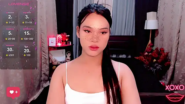 Snapshot of IamRaeganDolls69 chatting on October 2, 2:07 am IamRaeganDolls69 online show from October 2, 2:07 am