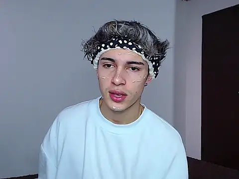 john vichenso online show from November 4, 10:09 pm