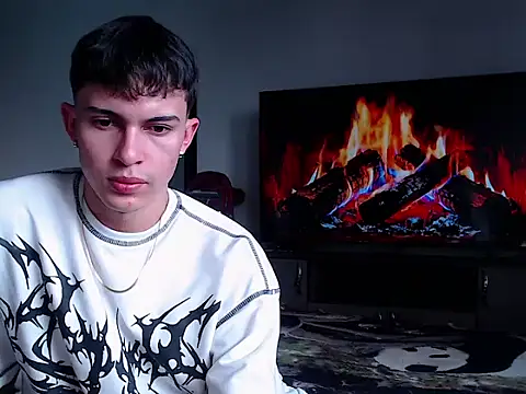 john vichenso online show from March 6, 8:05 pm