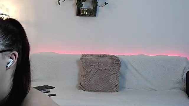 Snapshot of ScarletNoiree chatting on November 19, 12:16 pm ScarletNoiree online show from November 19, 12:16 pm